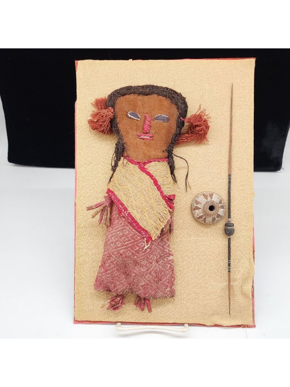 Pre-Columbian Doll Replica With Alpaca Yarn & Chancay Cloth Spear & Pot